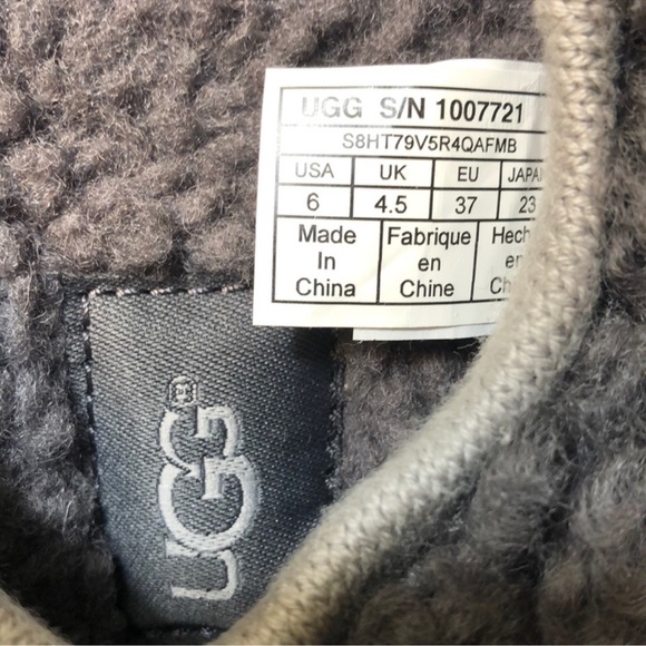 UGG Birche slippers size 7 ***LOOKING TO PURCHASE *** - Picture 1 of 5